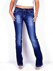 Modne damskie jeansy jesień-zima 2010-2011 / Moda i styl