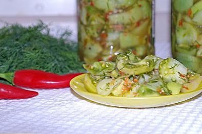 Prigrizek zelenih paradižnikov, česna in grenkega popra za zimo / Kuhanje
